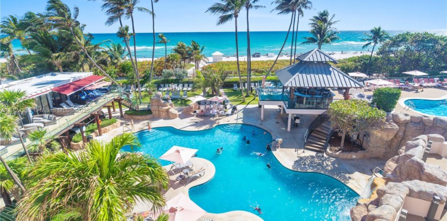 Кондоминиум с 2 спальнями в Майами-Бич, Флорида № 2055243