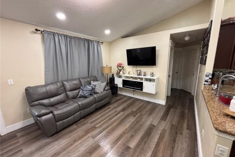 House in Orlando, Florida 3 bedrooms, 123.75 sq.m. № 1902097 - photo 15