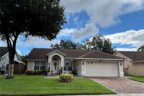 House in Orlando, Florida 3 bedrooms, 123.75 sq.m. № 1902097 - photo 3