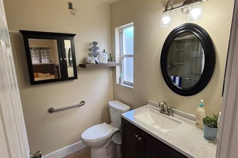 House in Orlando, Florida 3 bedrooms, 123.75 sq.m. № 1902097 - photo 19