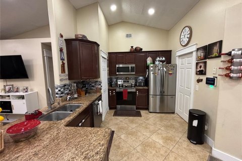 House in Orlando, Florida 3 bedrooms, 123.75 sq.m. № 1902097 - photo 9