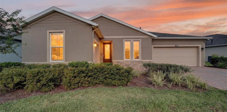 Casa en Ocala, Florida 3 dormitorios, 208.75 m2 № 2258779