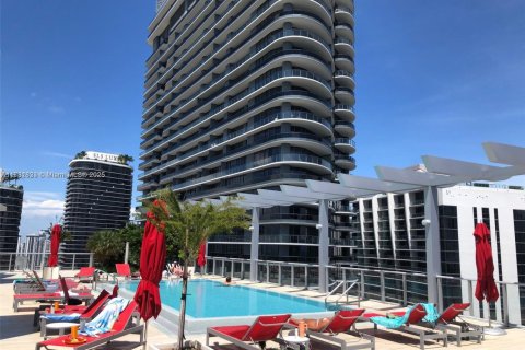 Condo in Miami, Florida, 2 bedrooms  № 1924743 - photo 7