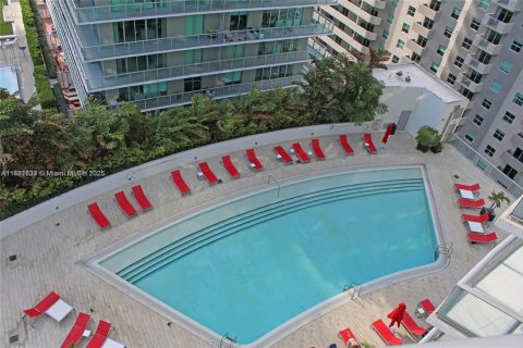 Condo in Miami, Florida, 2 bedrooms  № 1924743 - photo 8