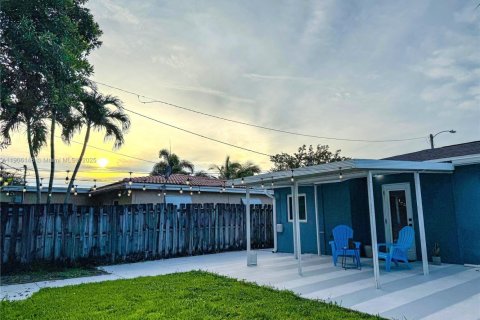 Villa ou maison à louer à Oakland Park, Floride: 3 chambres, 91.23 m2 № 1956702 - photo 24