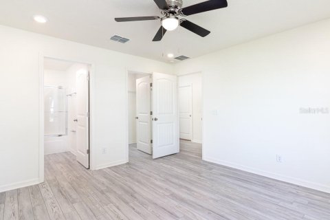 House in North Port, Florida 3 bedrooms, 125.14 sq.m. № 2103370 - photo 7