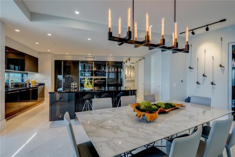 Condo in Sunny Isles Beach, Florida, 3 bedrooms № 2081912 - photo 6