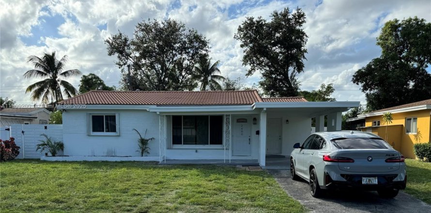 Villa ou maison à Hollywood, Floride 3 chambres, 114.46 m2 № 1964811