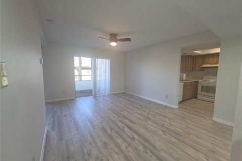 Condo in Clearwater, Florida, 1 bedroom  № 2099835 - photo 3