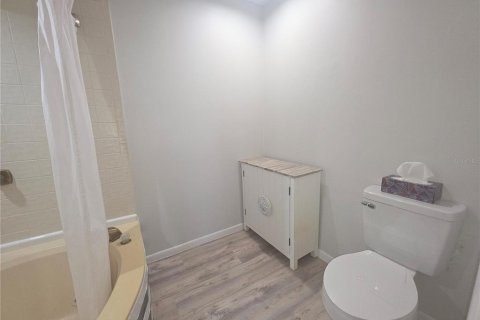 Condo in Clearwater, Florida, 1 bedroom  № 2099835 - photo 13