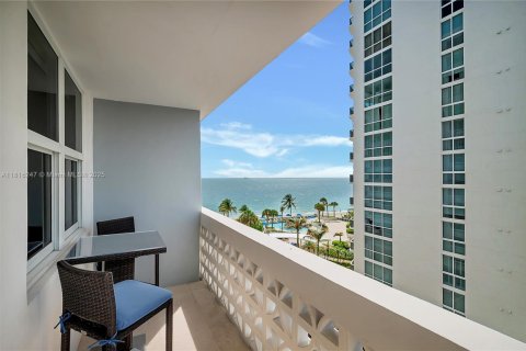 Condo in Fort Lauderdale, Florida, 1 bedroom  № 1770572 - photo 19