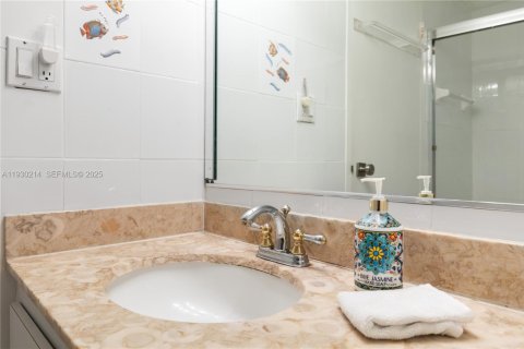 Купить кондоминиум в Холливуд, Флорида 1 спальня, 78.69м2, № 1989023 - фото 27