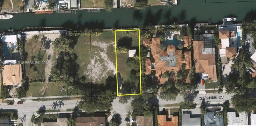 Terrain à Miami, Floride № 2076051