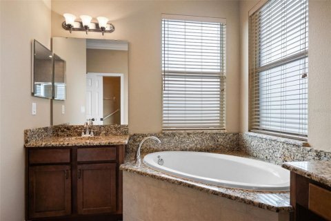 Casa en venta en Kissimmee, Florida, 4 dormitorios, 209.12 m2 № 1904959 - foto 24