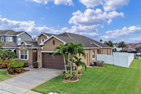 Casa en venta en Kissimmee, Florida, 4 dormitorios, 209.12 m2 № 1904959 - foto 2