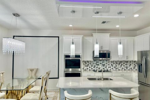 Casa en alquiler en Davenport, Florida, 4 dormitorios, 223.71 m2 № 2285295 - foto 2