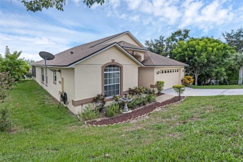 House in Clermont, Florida 3 bedrooms, 193.52 sq.m. № 1904702 - photo 3