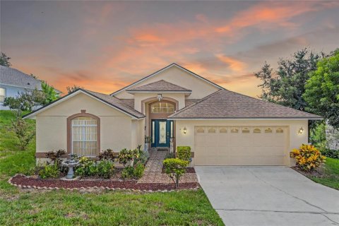 House in Clermont, Florida 3 bedrooms, 193.52 sq.m. № 1904702 - photo 1