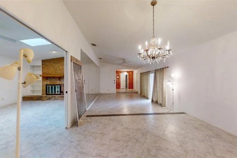Купить виллу или дом в Инвернесс, Флорида 8 комнат, 222.78м2, № 2204946 - фото 24