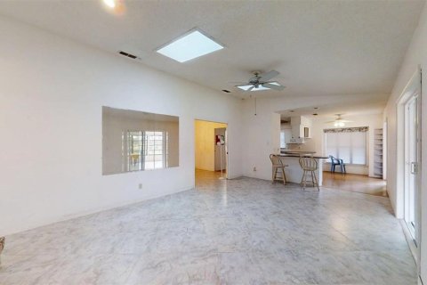 Купить виллу или дом в Инвернесс, Флорида 8 комнат, 222.78м2, № 2204946 - фото 25