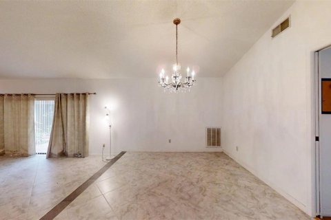 Купить виллу или дом в Инвернесс, Флорида 8 комнат, 222.78м2, № 2204946 - фото 18