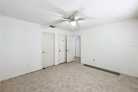 House in Vero Beach, Florida 3 bedrooms, 118.73 sq.m. № 2313227 - photo 23