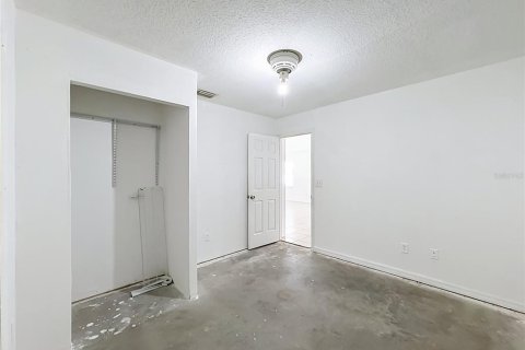 House in Vero Beach, Florida 3 bedrooms, 118.73 sq.m. № 2313227 - photo 24