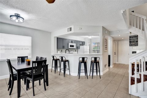 Casa en venta en North Lauderdale, Florida, 3 dormitorios, 137.68 m2 № 2001541 - foto 18