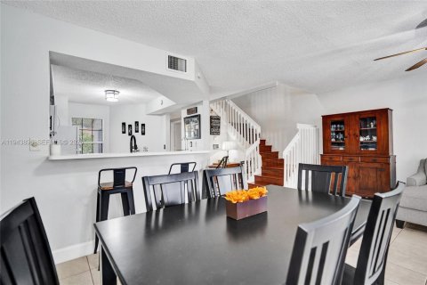 Casa en venta en North Lauderdale, Florida, 3 dormitorios, 137.68 m2 № 2001541 - foto 17