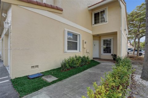 Casa en venta en North Lauderdale, Florida, 3 dormitorios, 137.68 m2 № 2001541 - foto 2