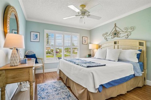 House in The Villages, Florida 3 bedrooms, 181.81 sq.m. № 2394038 - photo 27