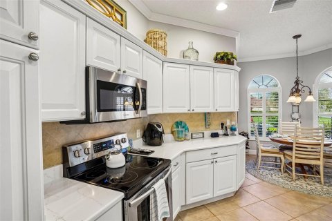 House in The Villages, Florida 3 bedrooms, 181.81 sq.m. № 2394038 - photo 20