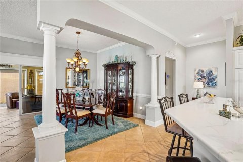 House in The Villages, Florida 3 bedrooms, 181.81 sq.m. № 2394038 - photo 12
