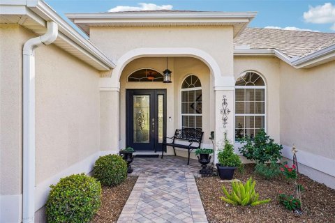 House in The Villages, Florida 3 bedrooms, 181.81 sq.m. № 2394038 - photo 6