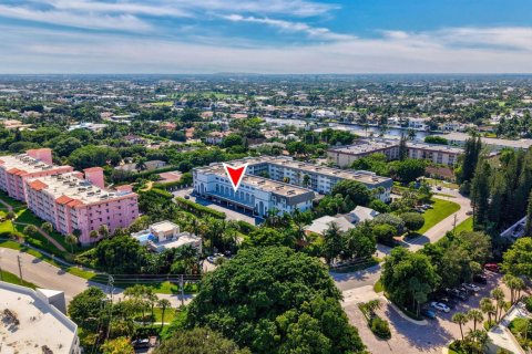 Condo in Boca Raton, Florida, 2 bedrooms  № 2392686 - photo 29