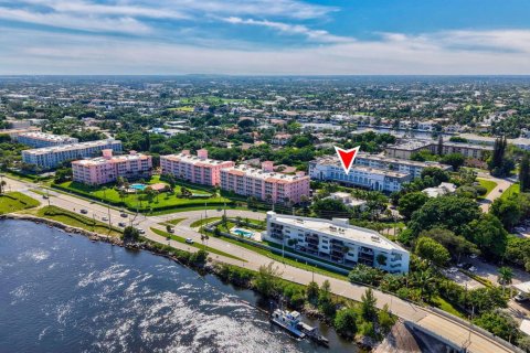 Condo in Boca Raton, Florida, 2 bedrooms  № 2392686 - photo 28