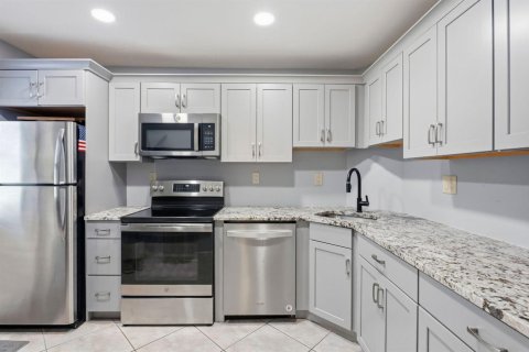 Condo in Boca Raton, Florida, 2 bedrooms  № 2392686 - photo 3