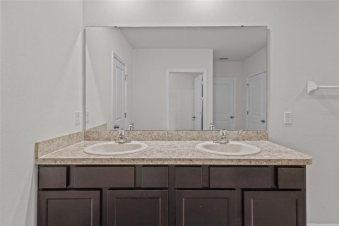 Casa en venta en Tampa, Florida, 4 dormitorios, 216.28 m2 № 1649374 - foto 23