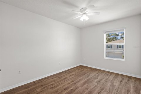 Casa en venta en Tampa, Florida, 4 dormitorios, 216.28 m2 № 1649374 - foto 16