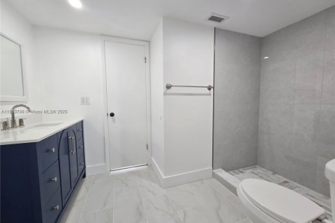 Condominio en venta en Oakland Park, Florida, 1 dormitorio, 80.08 m2 № 1981866 - foto 10