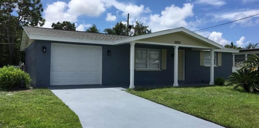 Villa ou maison à Port Richey, Floride 2 chambres, 92.16 m2 № 2380881