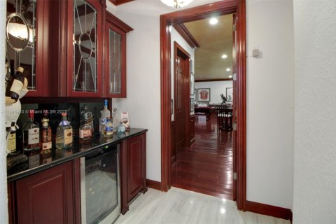 Casa en venta en Cutler Bay, Florida, 5 dormitorios, 428.47 m2 № 1949000 - foto 16
