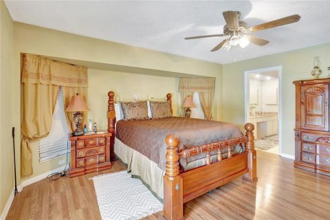 House in Punta Gorda, Florida 3 bedrooms, 215.25 sq.m. № 1826979 - photo 14