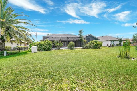 House in Punta Gorda, Florida 3 bedrooms, 215.25 sq.m. № 1826979 - photo 3