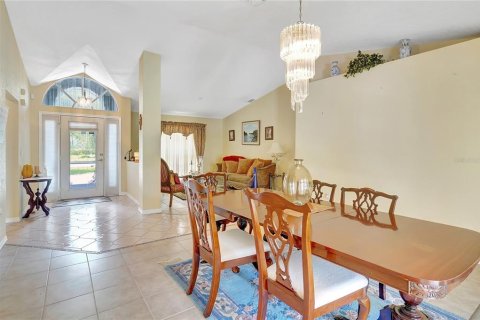 House in Punta Gorda, Florida 3 bedrooms, 215.25 sq.m. № 1826979 - photo 9