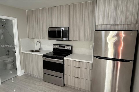 Immobilier commercial à vendre à Pompano Beach, Floride: 298.03 m2 № 2079794 - photo 18