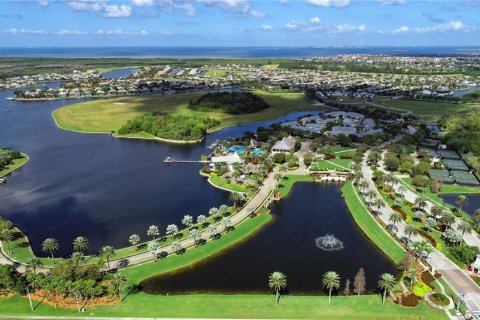 Casa en venta en Apollo Beach, Florida, 4 dormitorios, 223.89 m2 № 1569477 - foto 4