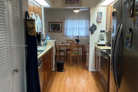 Copropriété à vendre à Pembroke Pines, Floride: 2 chambres, 142.42 m2 № 1968971 - photo 6