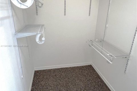 Condo in Cutler Bay, Florida, 3 bedrooms  № 1999752 - photo 19