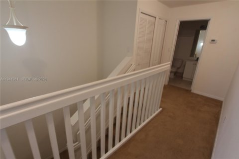 Condo in Cutler Bay, Florida, 3 bedrooms  № 1999752 - photo 13